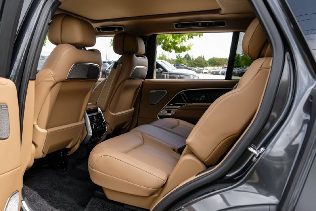 Used 2025 Gray Land Rover Autobiography image 52