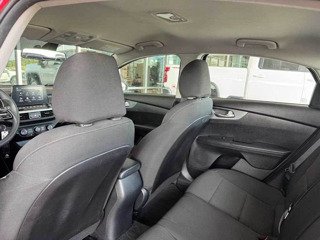 Used 2020 Red Kia LXS image 19