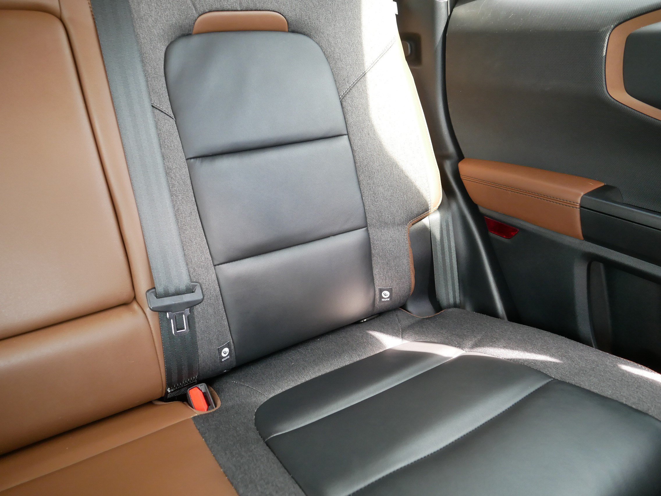 Used 2022 Shadow Black Ford Outer Banks image 14