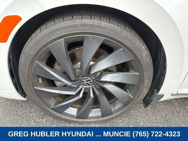 Used 2023 White Volkswagen 2.0T SEL R-Line image 12
