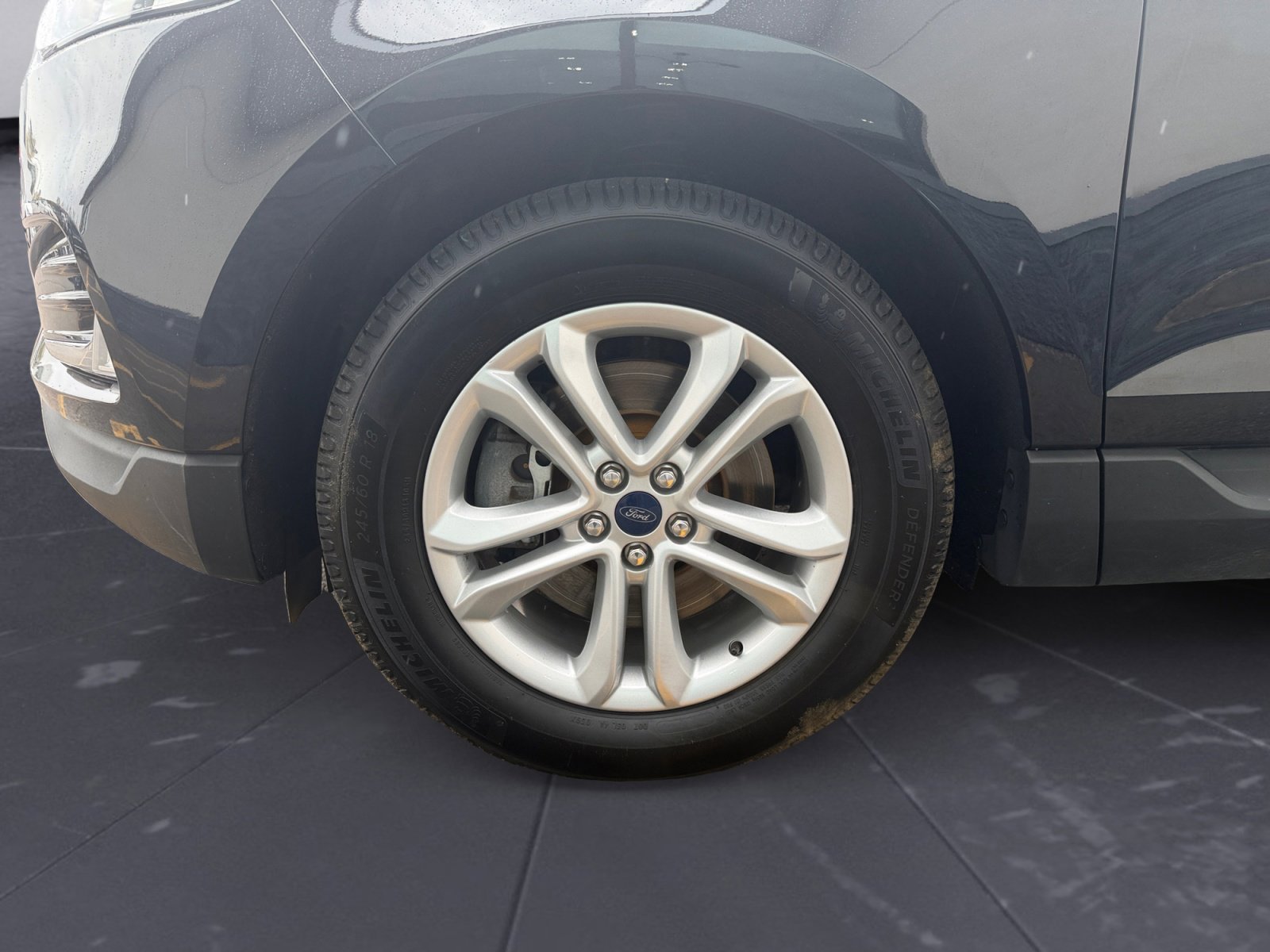 Used 2020 Black Ford SEL image 43