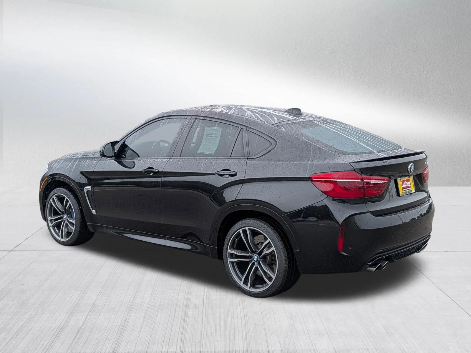Used 2019 Black Sapphire Metallic BMW  image 5