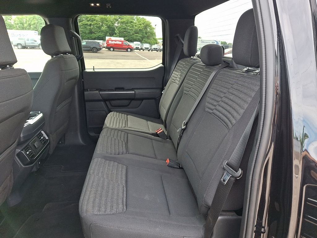 Used 2023 Black Metallic Ford XL image 11
