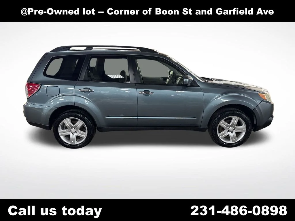 Used 2009  Subaru 2.5X image 6