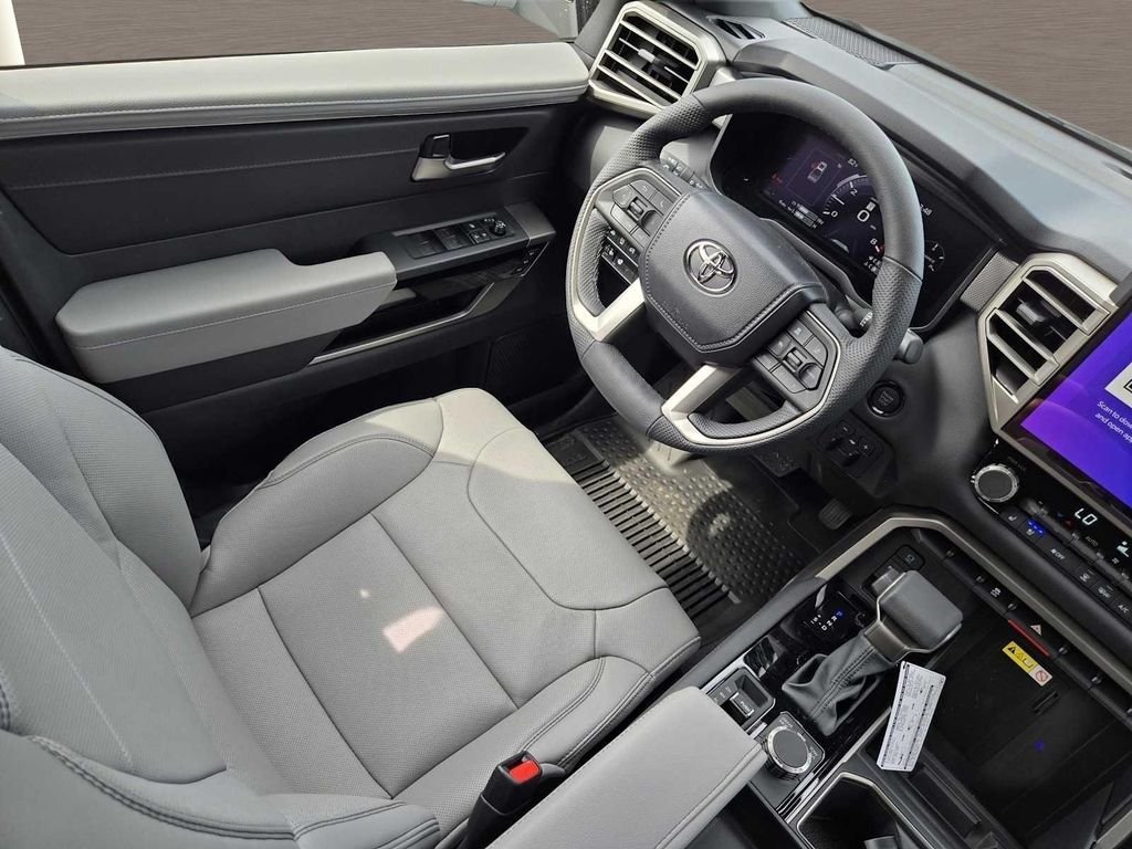 2026 Toyota Tundra Limited - Photo 18