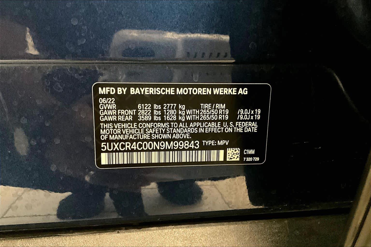 Used 2022 Phytonic Blue Metallic BMW sDrive40i image 32