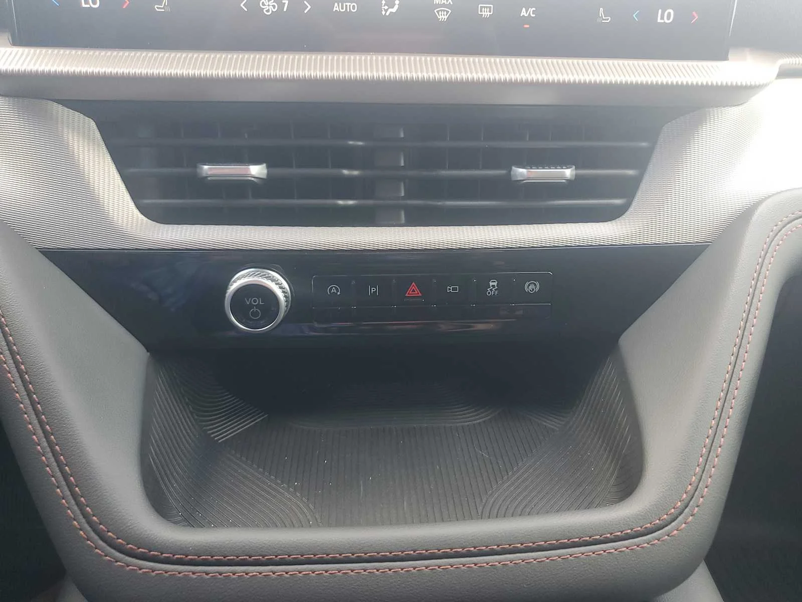 Used 2025 Black Ford Active image 25