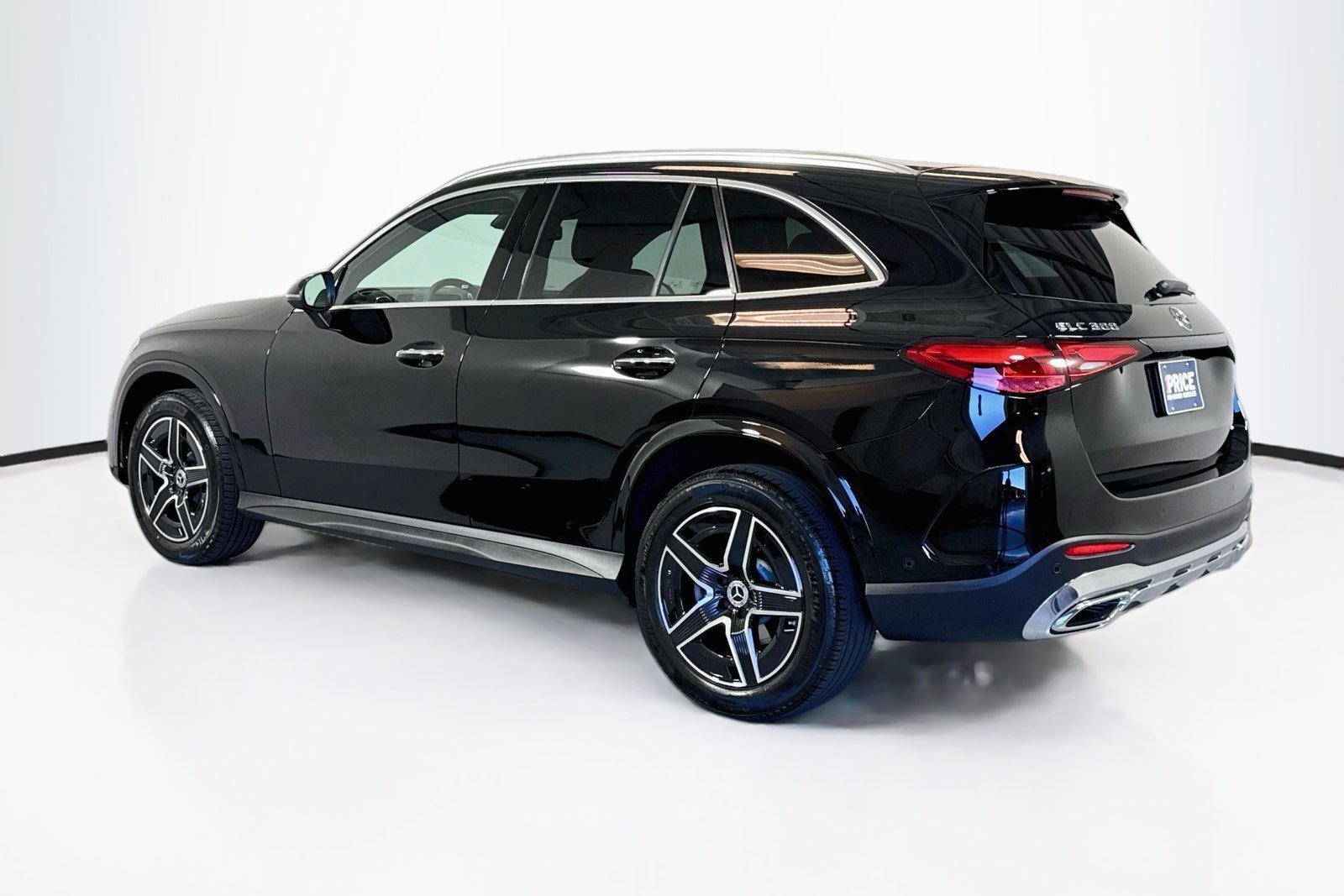 Certified Used 2026 Black Mercedes-Benz GLC 300 image 7