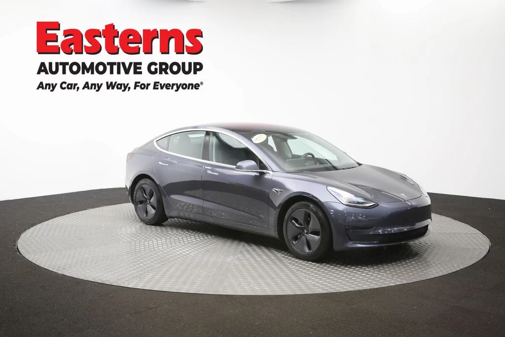 Used 2018 Gray Tesla Long Range image 45