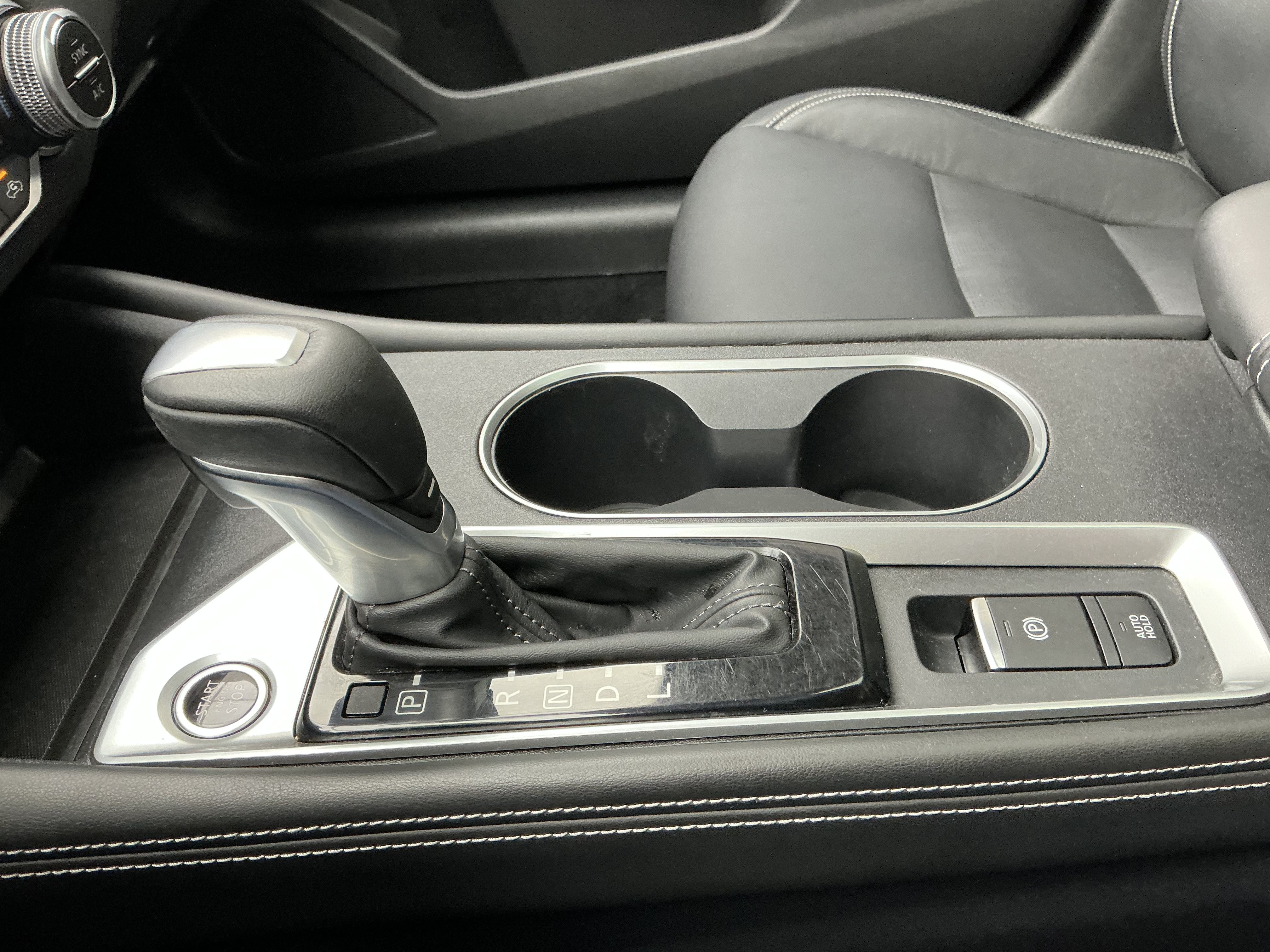 Used 2019 Super Black Nissan 2.5 SL image 13
