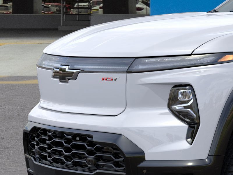 New 2024 Summit White Chevrolet RST image 13