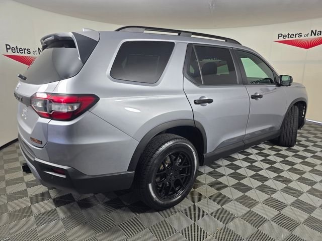 Used 2023 Lunar Silver Metallic Honda TrailSport image 32