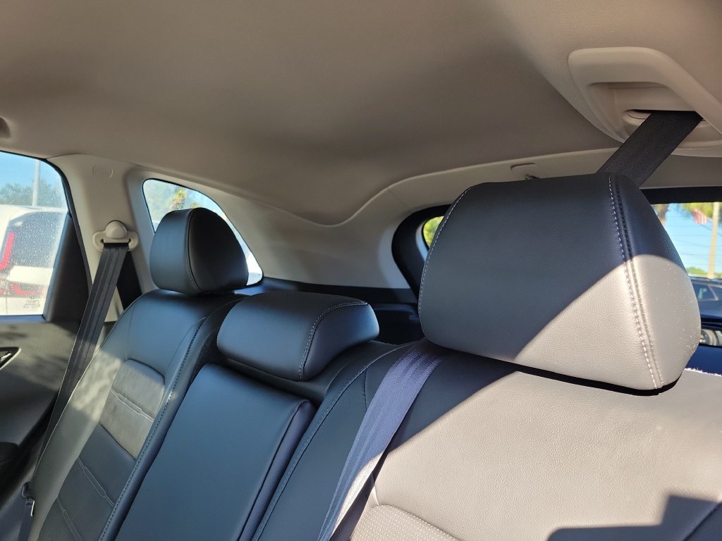 2024 Honda CR-V EX-L - Photo 17