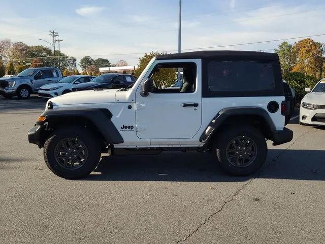 New 2026 Bright White Clear-Coat Exterior Paint Jeep Sport S image 18