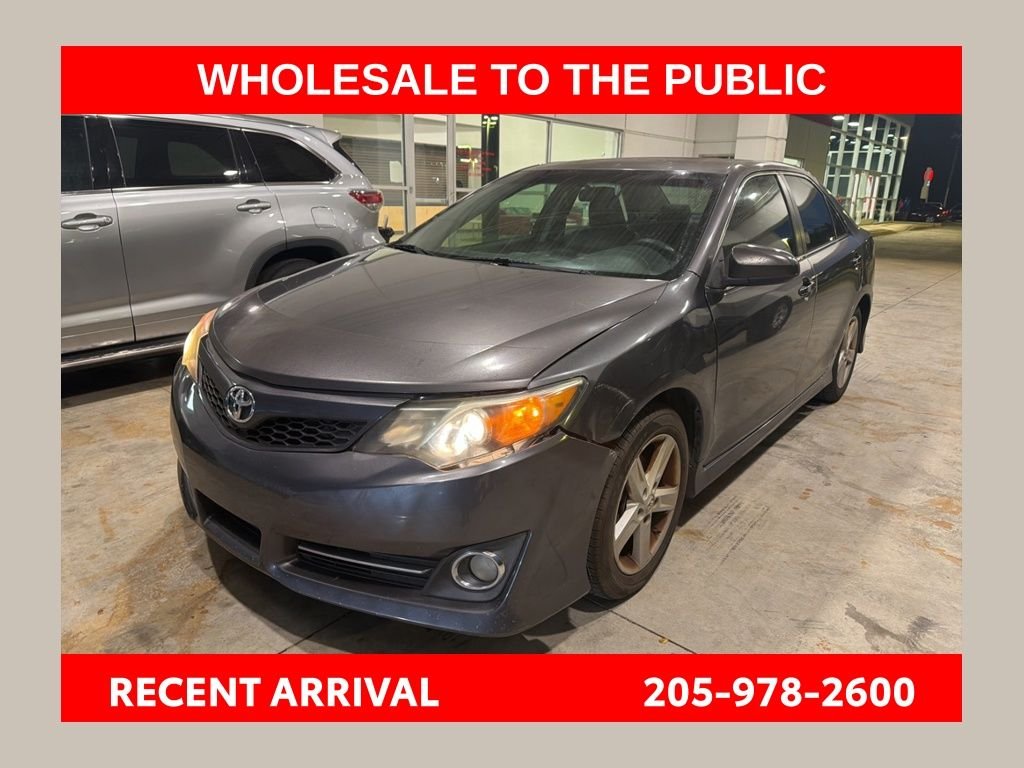 2014 Toyota Camry SE