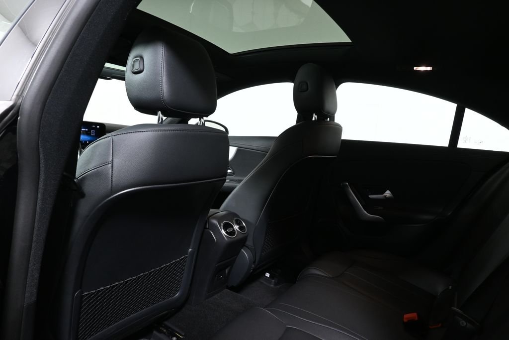 Used 2023  Mercedes-Benz CLA 250 image 7