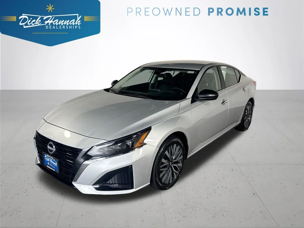 Used 2024 Silver Nissan 2.5 SV image 1