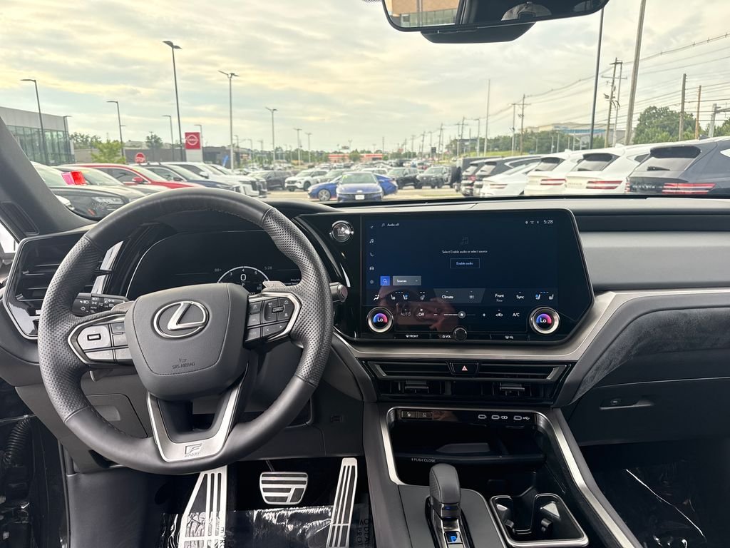 Used 2026 Black Lexus 350 F SPORT Handling image 15