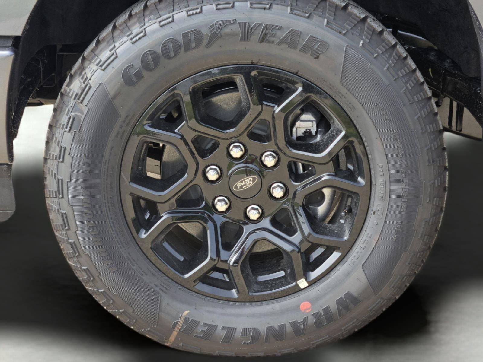 New 2026 Carbonized Gray Metallic FORD XLT image 7