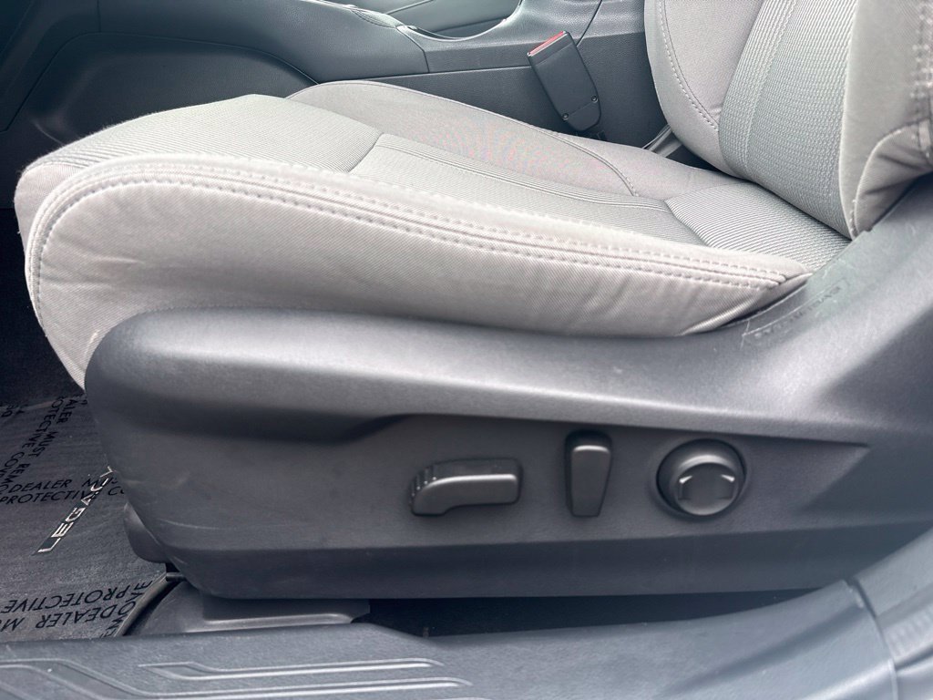 Used 2025 Crystal White Pearl Subaru Premium image 17