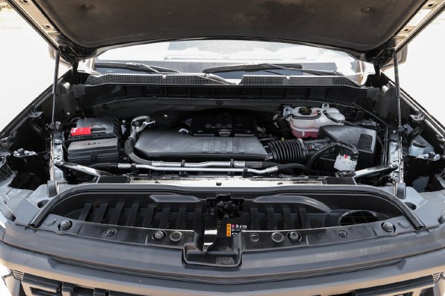 Used 2026 Black Chevrolet Custom image 54