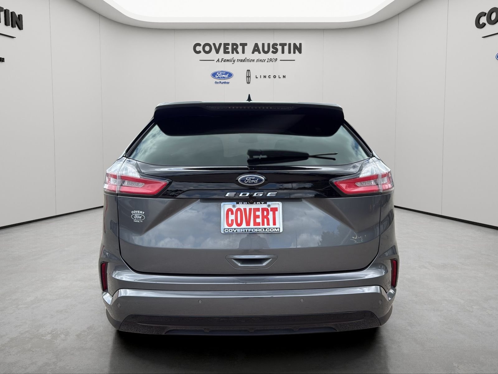 Used 2023 Gray Ford ST Line image 4