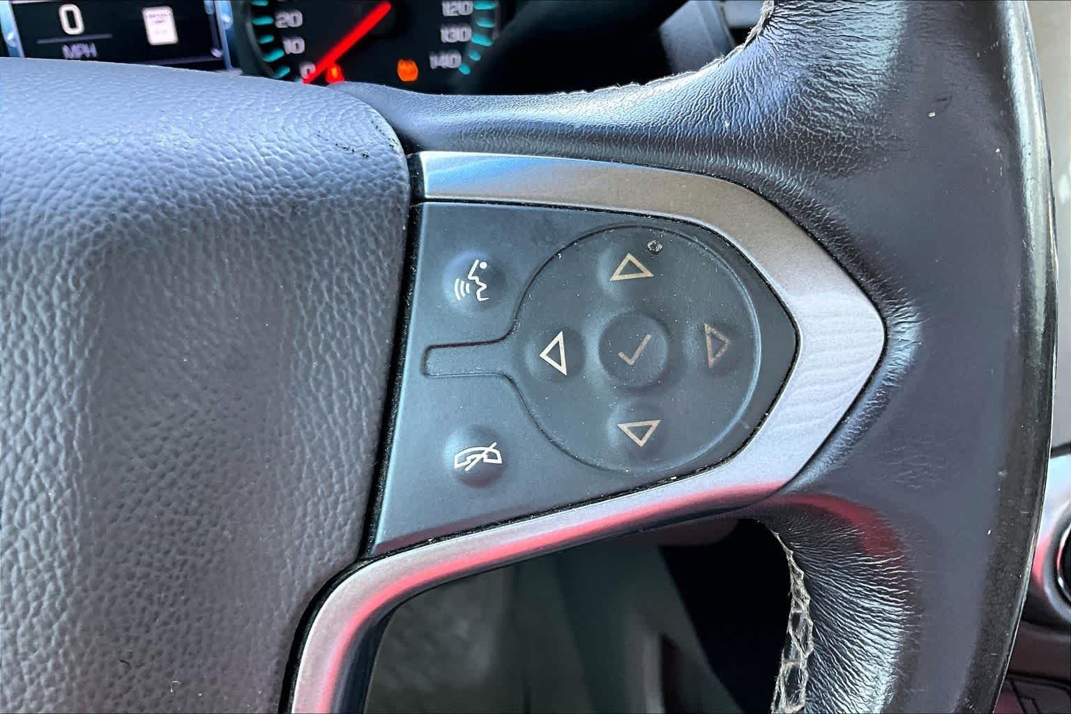 Used 2018 Iridescent Pearl Tricoat Chevrolet LT image 22