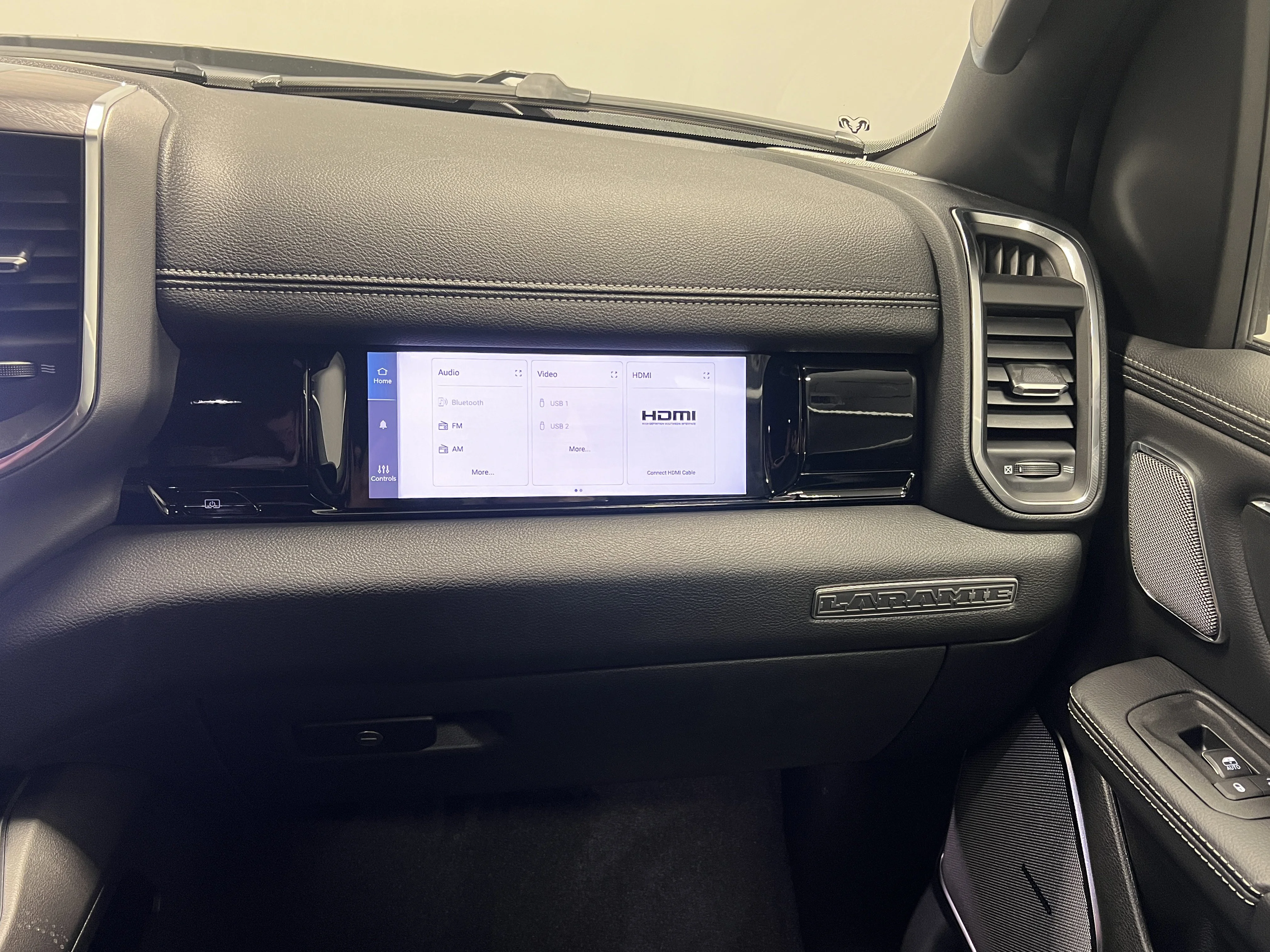 2026 RAM 1500 Laramie - Photo 22
