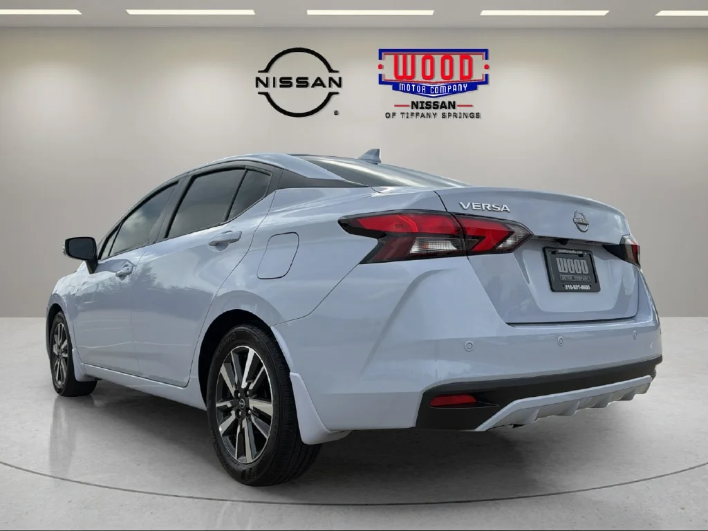 Used 2025 Gray Sky Pearl Nissan 1.6 SV image 4