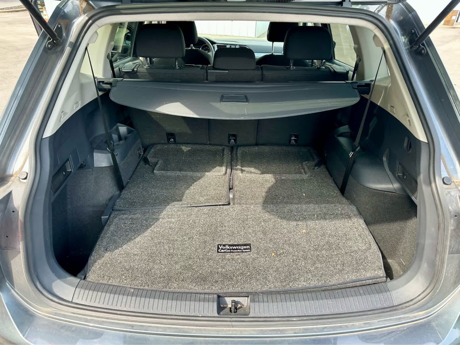 Used 2021 Platinum Gray Metallic Volkswagen S image 13