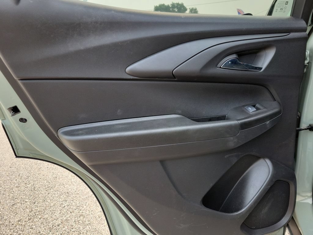 Used 2024 Cacti Green Chevrolet RS image 9