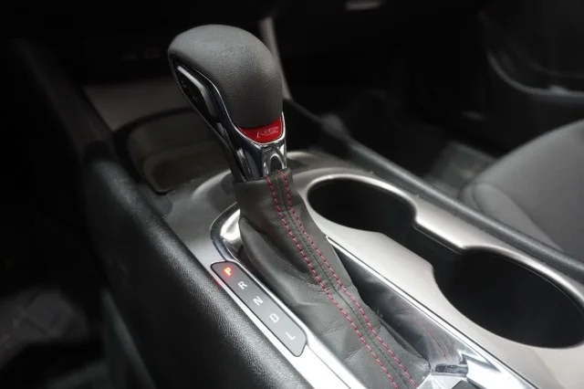 Used 2024 Summit White Chevrolet RS image 28