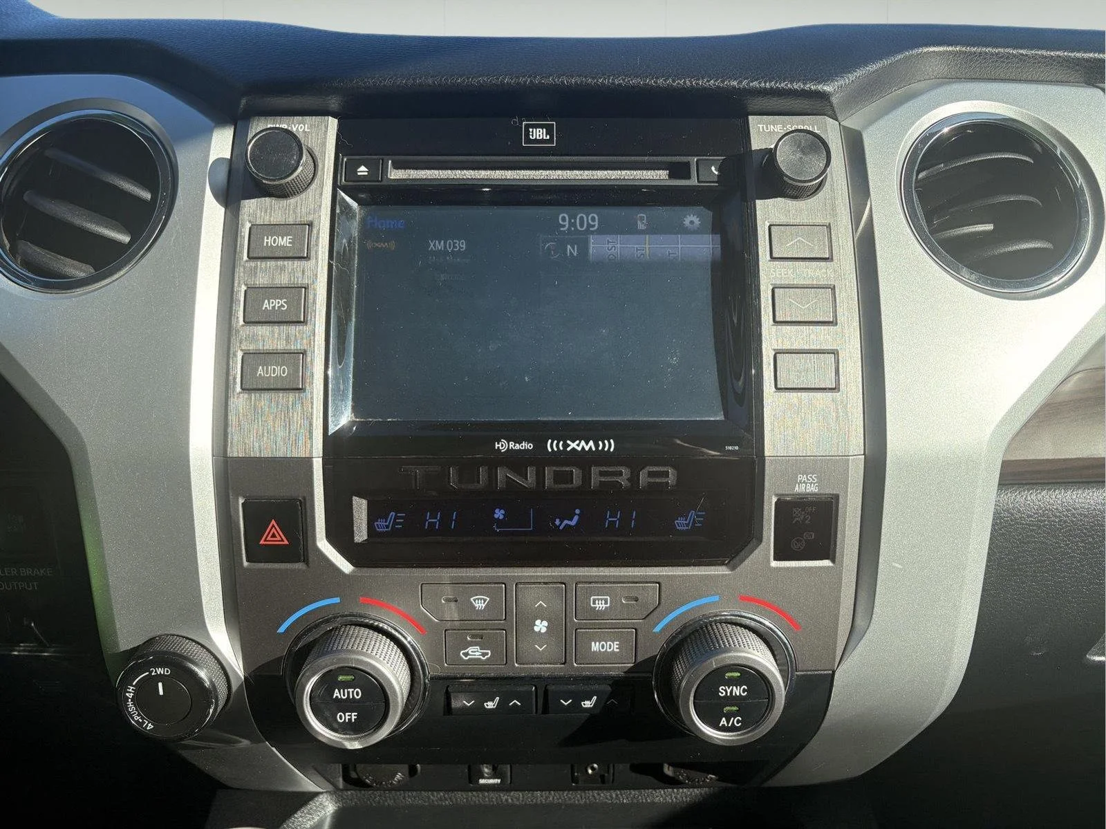 Used 2018 Magnetic Gray Metallic Toyota Limited image 19