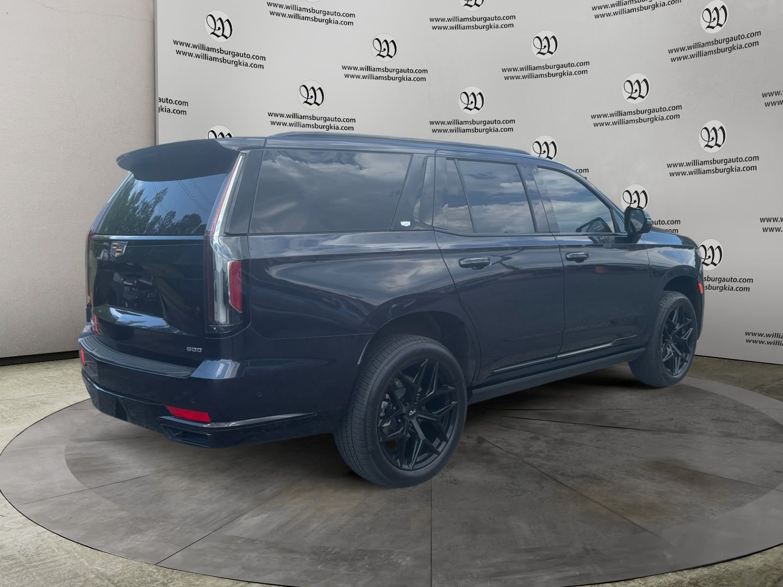 Used 2024 Gray Cadillac Sport Platinum image 5