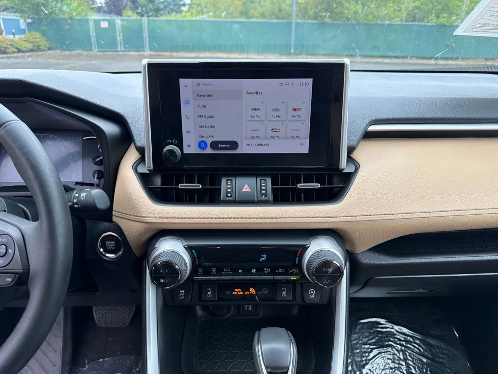 Used 2023 Midnight Black Metallic Toyota XLE Premium image 23