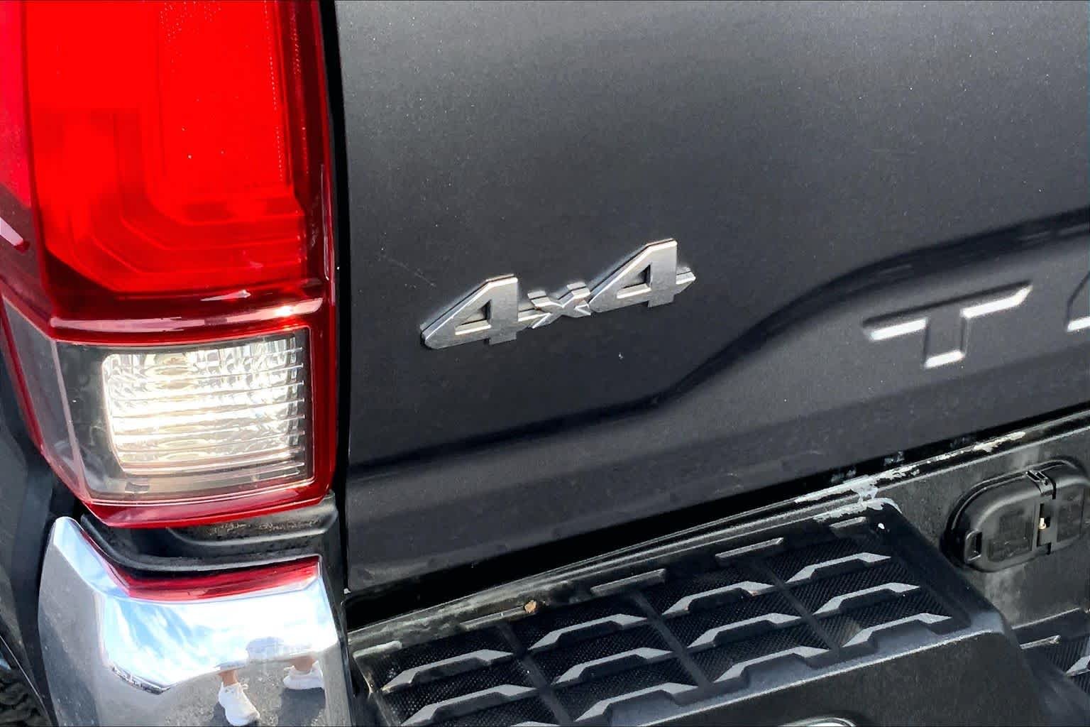 Used 2021 Magnetic Gray Metallic Toyota SR5 image 10