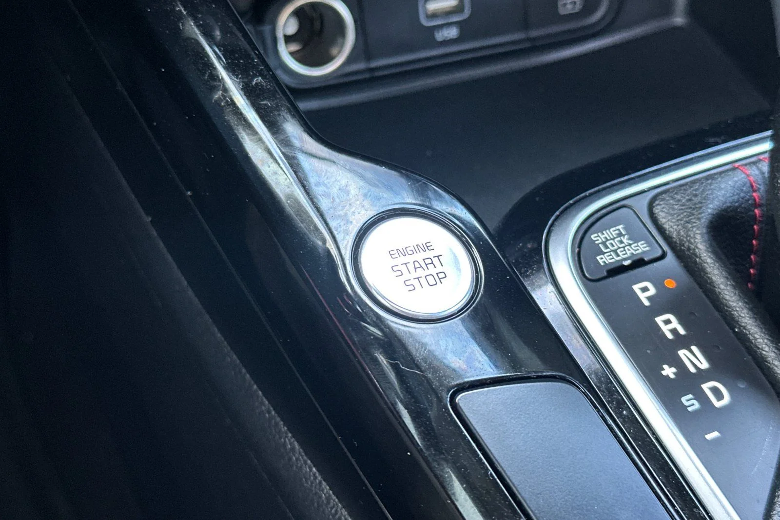 Used 2024 Gray Kia GT-Line image 23