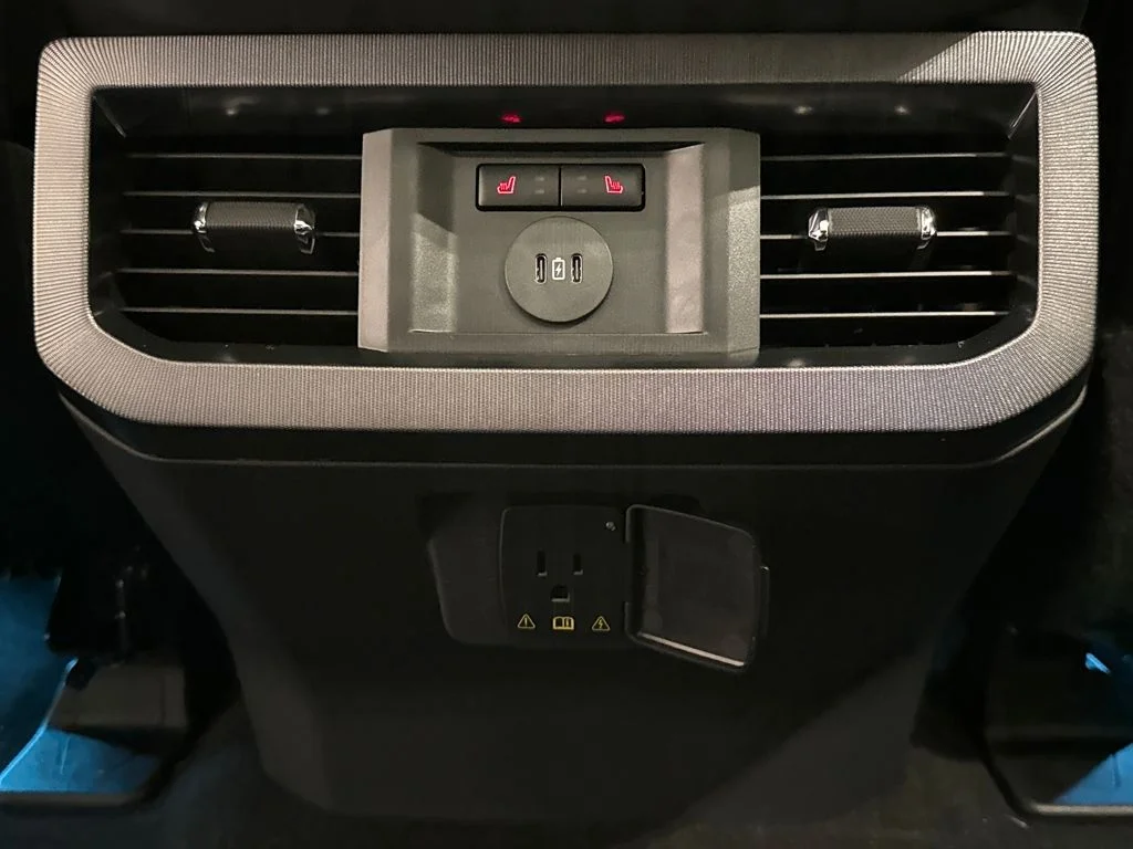 New 2026 Black Ford Platinum image 33