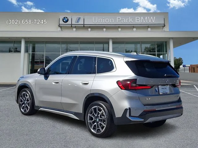 Used 2026 Space Silver Metallic BMW xDrive28i image 6