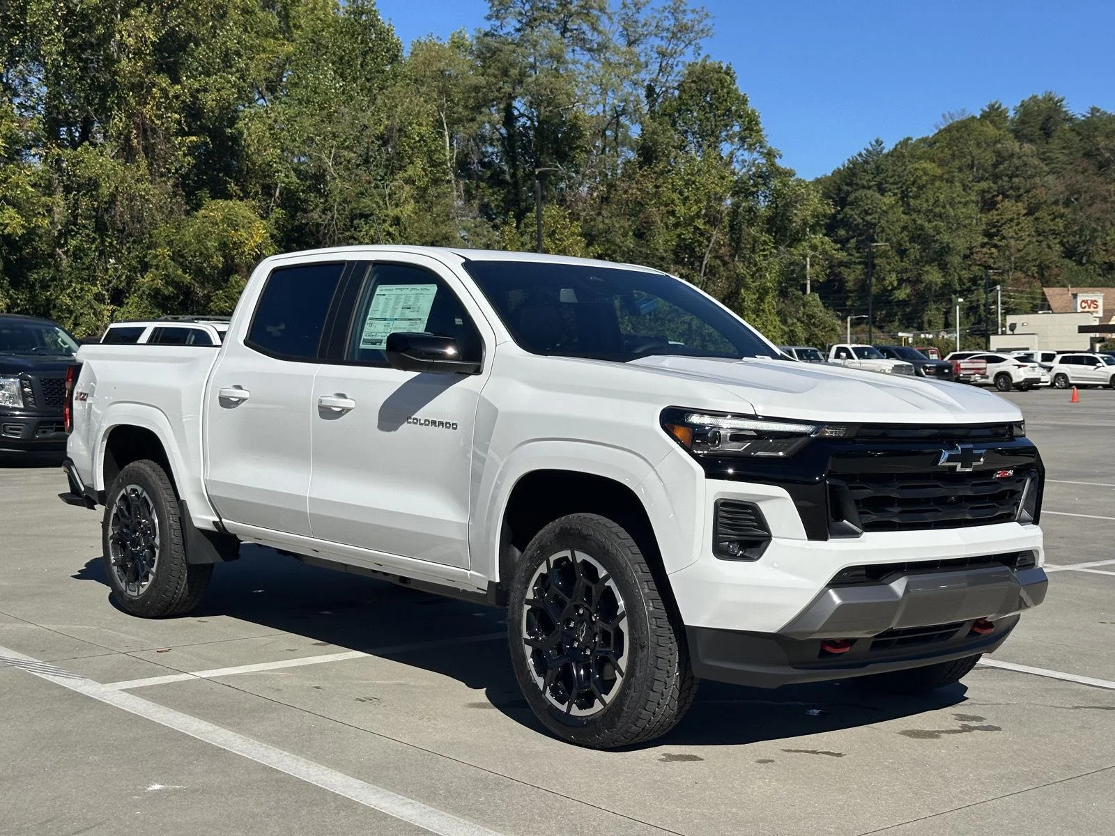 New 2026 SUMMIT WHITE Chevrolet 4WD Z71 image 1