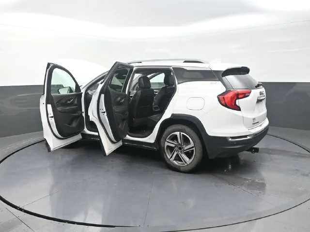 Used 2019 White GMC SLT image 43