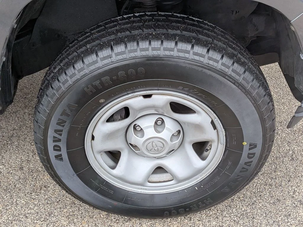Used 2022 Gray Toyota SR image 9