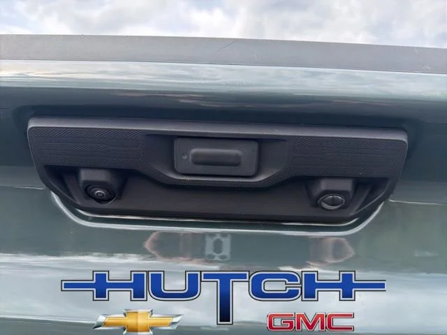 Used 2025 Cypress Gray Chevrolet LT image 17
