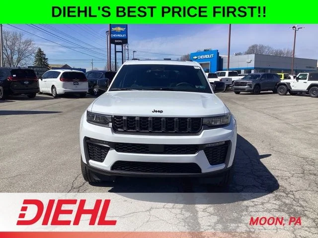 New 2026 Bright White Clear-Coat Exterior Paint Jeep Limited image 2