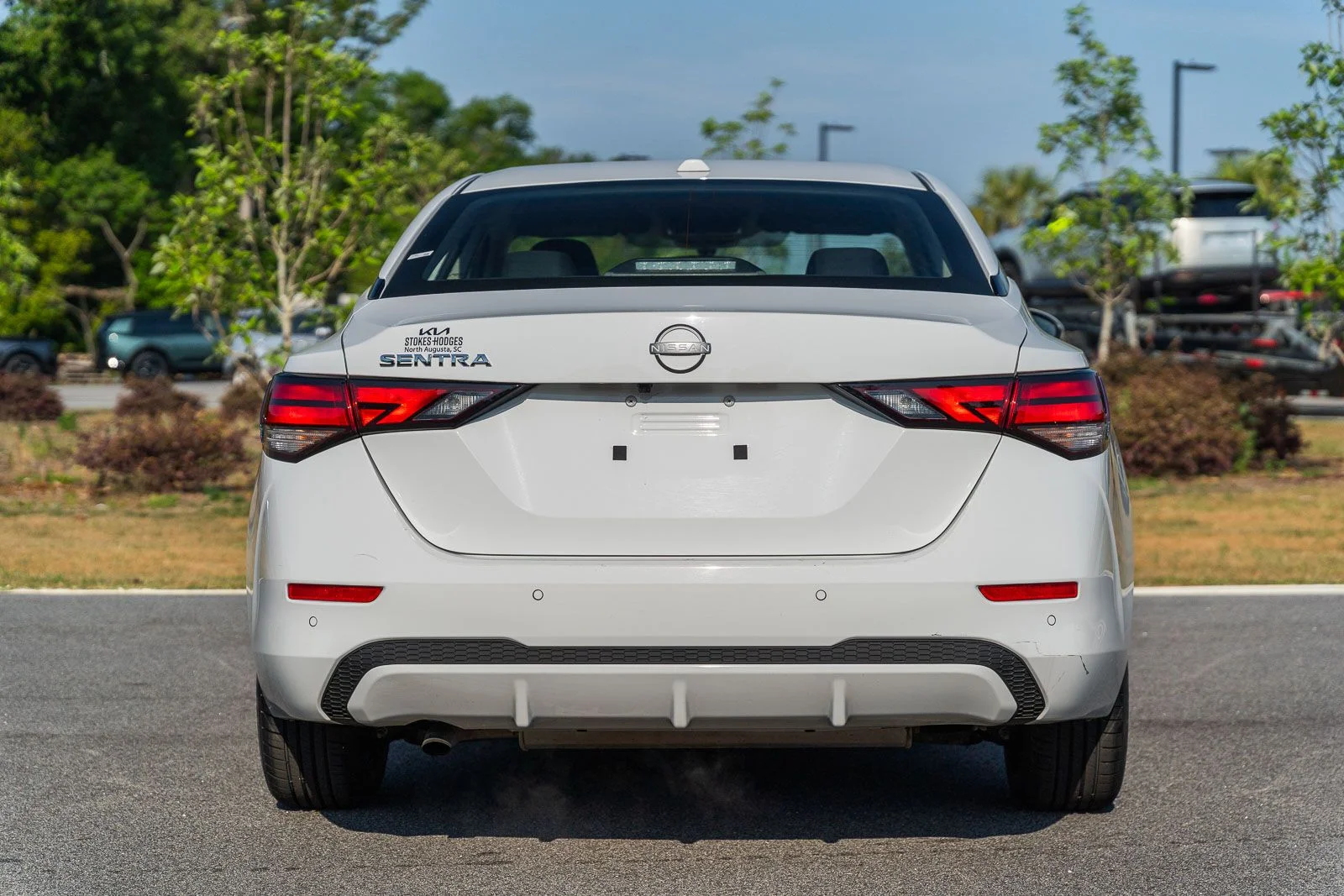 Used 2025 White Nissan SV image 5