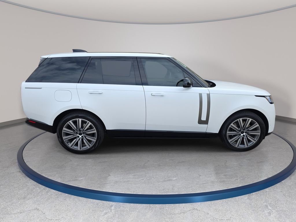 New 2026 Icy White Satin Land Rover Autobiography image 4