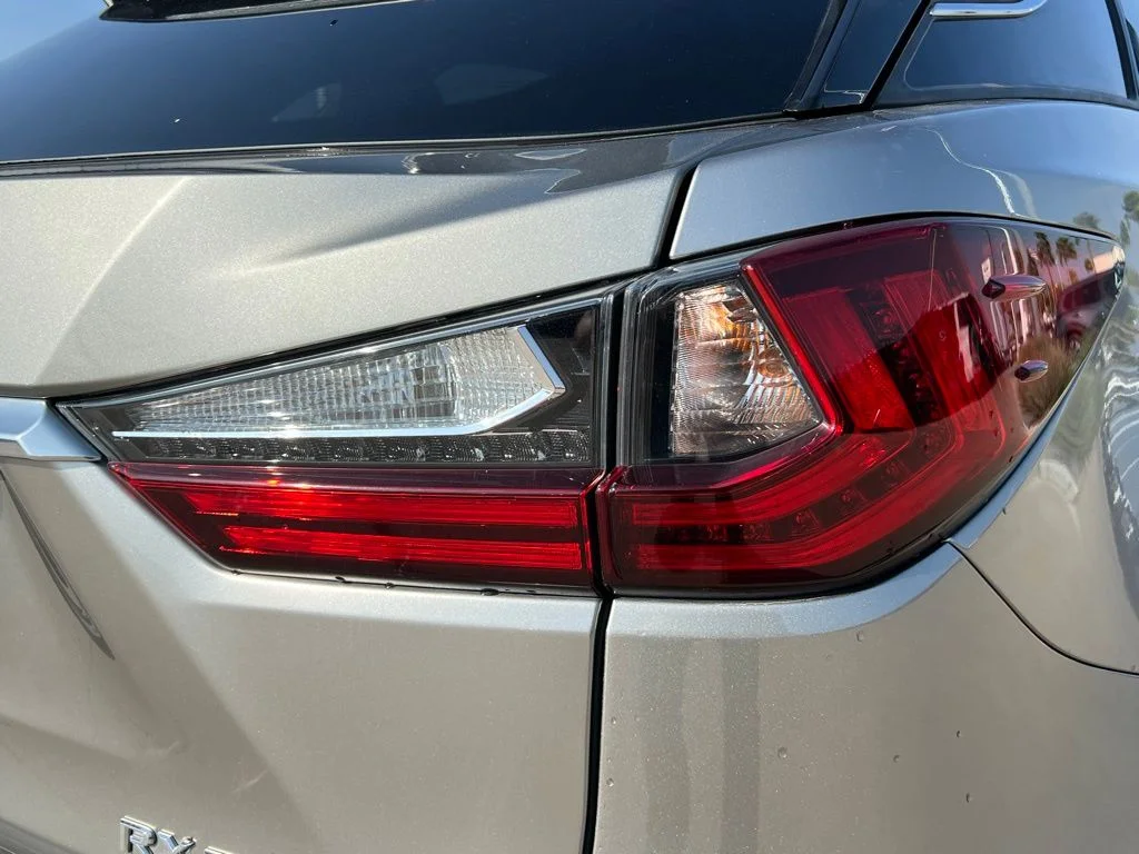 2022 Lexus RX 350 - Photo 9