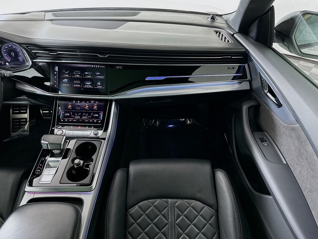 Used 2020 Glacier White Metallic Audi 4.0T Prestige image 27