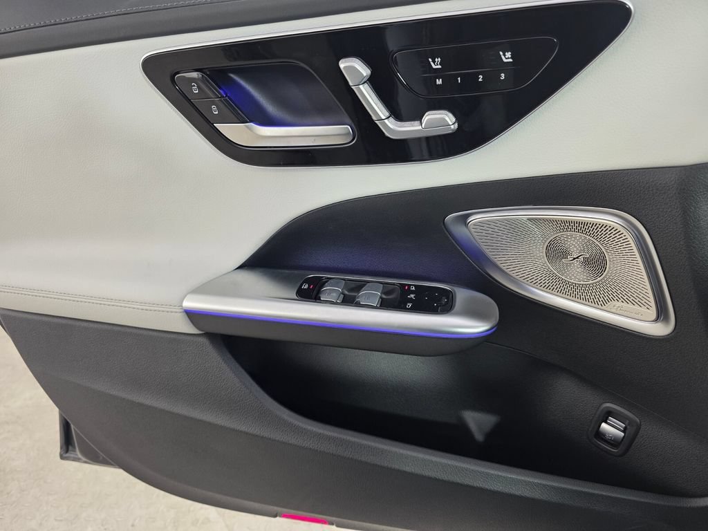 New 2026 MANUFAKTUR exclusive graphite grey magno Mercedes-Benz C 300 image 34