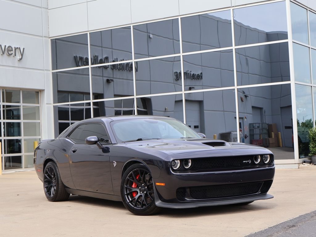2016 Dodge Challenger SRT Hellcat's photo